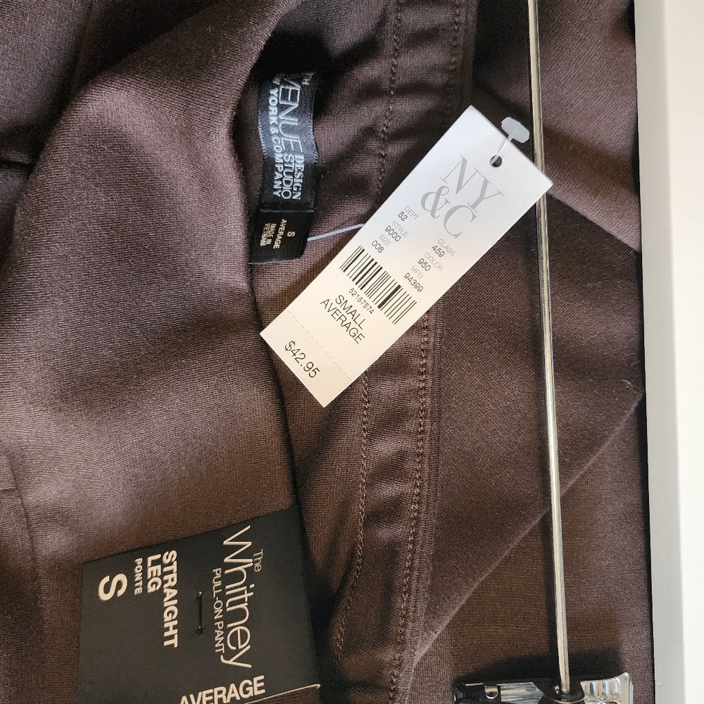 Womens dress pants. Brown. Never worn! Size S